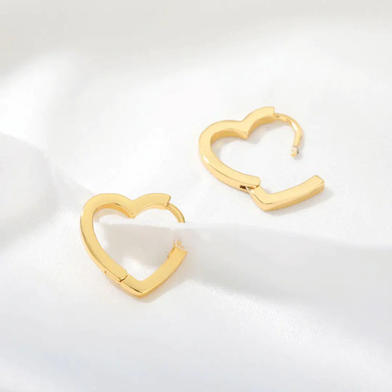 💖 Heart-Shaped Hoop Earrings – Perfect Valentine's Day Gift